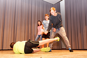 Theateraufführungen am Abend